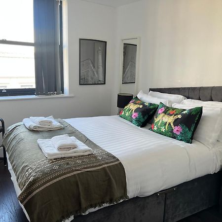 Mathew Street 1 Bed Apt Sleeps 6 Ливърпул Екстериор снимка