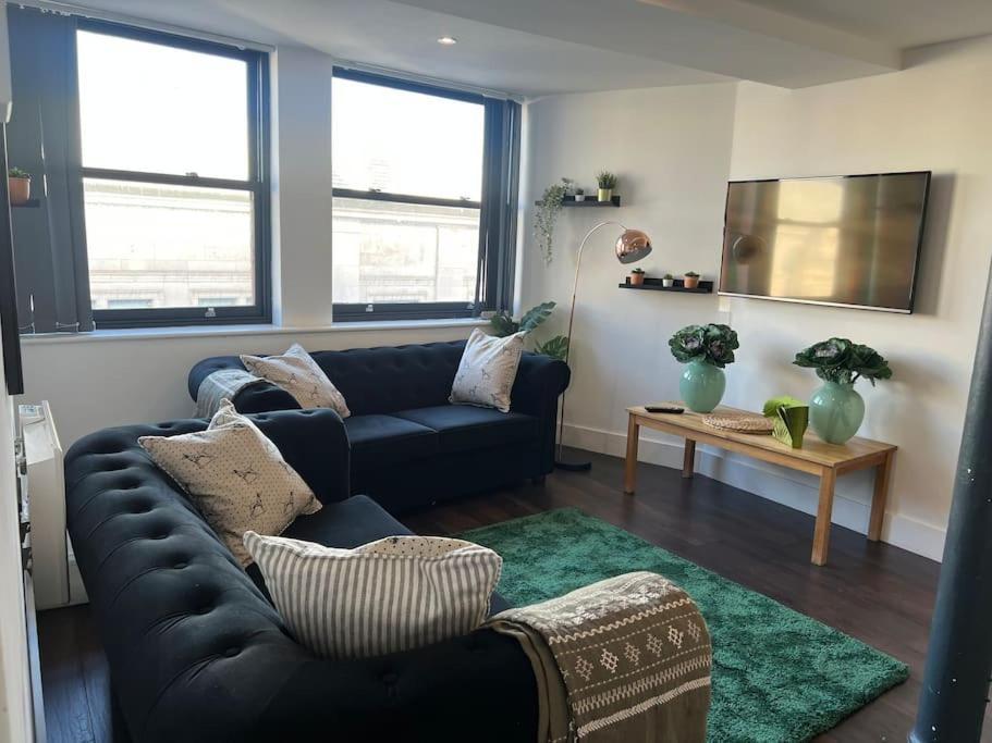 Mathew Street 1 Bed Apt Sleeps 6 Ливърпул Екстериор снимка