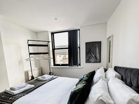Mathew Street 1 Bed Apt Sleeps 6 Ливърпул Екстериор снимка