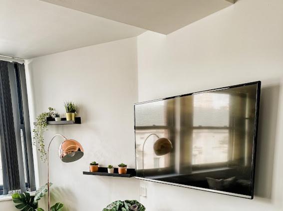 Mathew Street 1 Bed Apt Sleeps 6 Ливърпул Екстериор снимка