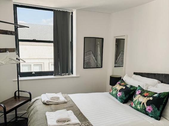 Mathew Street 1 Bed Apt Sleeps 6 Ливърпул Екстериор снимка