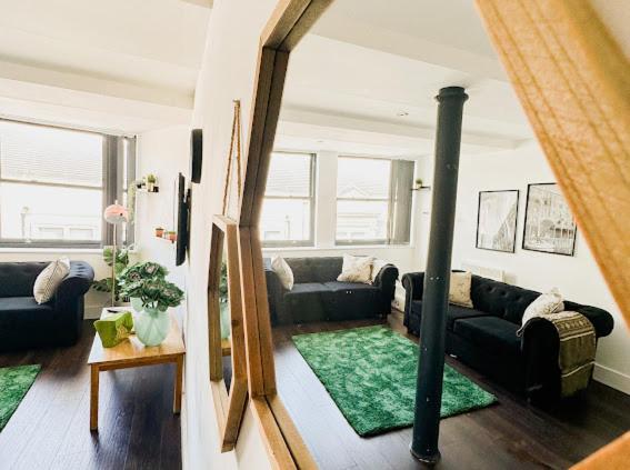 Mathew Street 1 Bed Apt Sleeps 6 Ливърпул Екстериор снимка