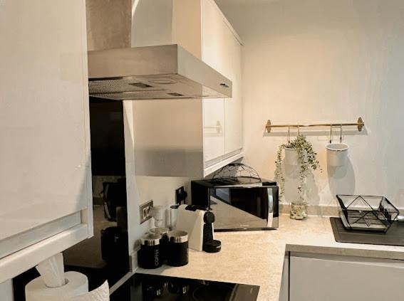 Mathew Street 1 Bed Apt Sleeps 6 Ливърпул Екстериор снимка
