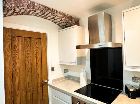 Mathew Street 1 Bed Apt Sleeps 6 Ливърпул Екстериор снимка