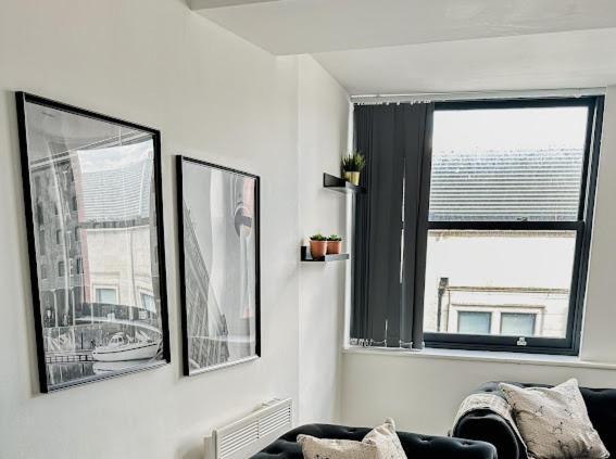 Mathew Street 1 Bed Apt Sleeps 6 Ливърпул Екстериор снимка