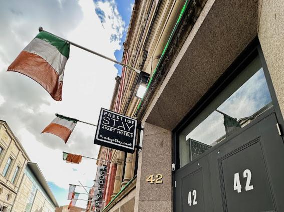 Mathew Street 1 Bed Apt Sleeps 6 Ливърпул Екстериор снимка